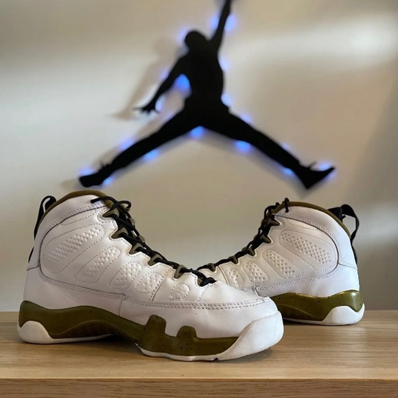 Air Jordan 9 - Picture 2 of 6